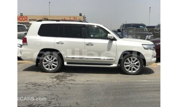 Buy Import Toyota Land Cruiser White Car in Import - Dubai in Bomi County Buy Import Toyota Land Cruiser White Car in Import - Dubai in Bomi County