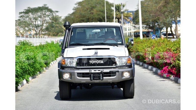 Big with watermark toyota land cruiser bomi county import dubai 3627