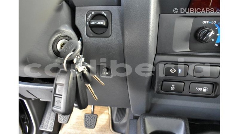 Big with watermark toyota land cruiser bomi county import dubai 3627