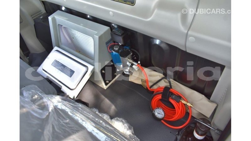 Big with watermark toyota land cruiser bomi county import dubai 3627