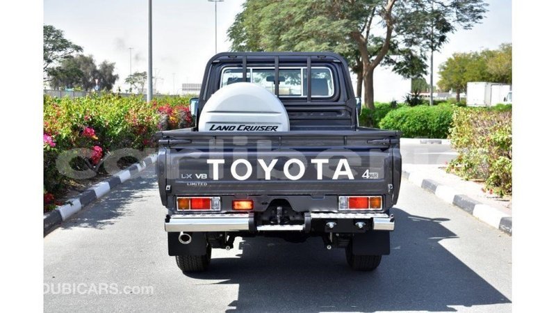 Big with watermark toyota land cruiser bomi county import dubai 3627