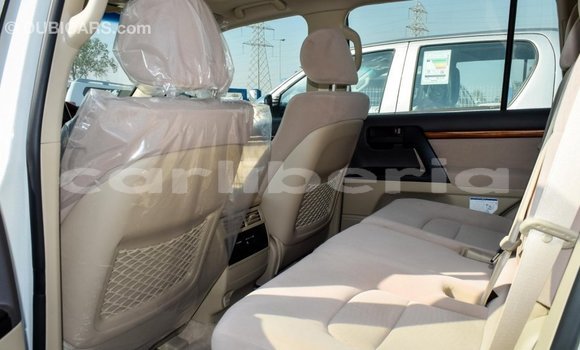 Buy Import Toyota Land Cruiser White Car in Import - Dubai in Bomi County Buy Import Toyota Land Cruiser White Car in Import - Dubai in Bomi County