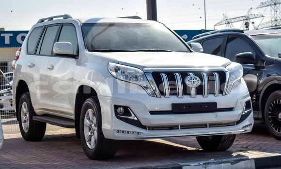 Acheter Import Voiture Toyota Prado Blanc à Import - Dubai, Comté de Bomi Acheter Import Voiture Toyota Prado Blanc à Import - Dubai, Comté de Bomi