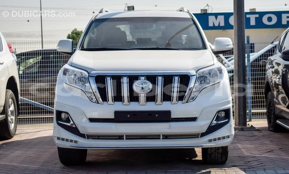Acheter Import Voiture Toyota Prado Blanc à Import - Dubai, Comté de Bomi Acheter Import Voiture Toyota Prado Blanc à Import - Dubai, Comté de Bomi