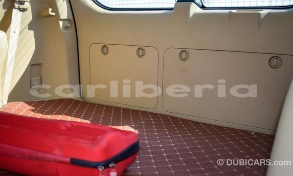 Acheter Import Voiture Toyota Prado Blanc à Import - Dubai, Comté de Bomi Acheter Import Voiture Toyota Prado Blanc à Import - Dubai, Comté de Bomi