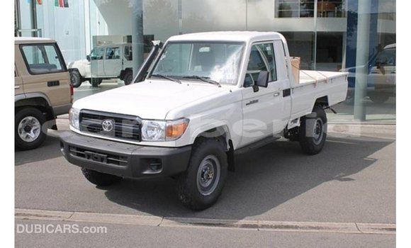 Acheter Import Voiture Toyota Land Cruiser Blanc à Import - Dubai, Comté de Bomi Acheter Import Voiture Toyota Land Cruiser Blanc à Import - Dubai, Comté de Bomi