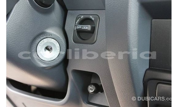 Acheter Import Voiture Toyota Land Cruiser Blanc à Import - Dubai, Comté de Bomi Acheter Import Voiture Toyota Land Cruiser Blanc à Import - Dubai, Comté de Bomi