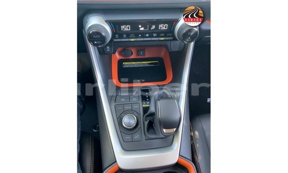 Acheter Import Utilitaire Toyota HiAce Autre à Import - Dubai, Comté de Bomi Acheter Import Utilitaire Toyota HiAce Autre à Import - Dubai, Comté de Bomi