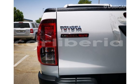 Buy Import Toyota Hilux White Car in Import - Dubai in Bomi County Buy Import Toyota Hilux White Car in Import - Dubai in Bomi County