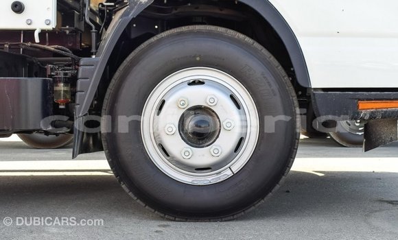 Buy Import Mitsubishi Carisma White Car in Import - Dubai in Bomi County