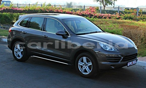 Acheter Import Voiture Porsche Cayenne Marron à Import - Dubai, Comté de Bomi Acheter Import Voiture Porsche Cayenne Marron à Import - Dubai, Comté de Bomi