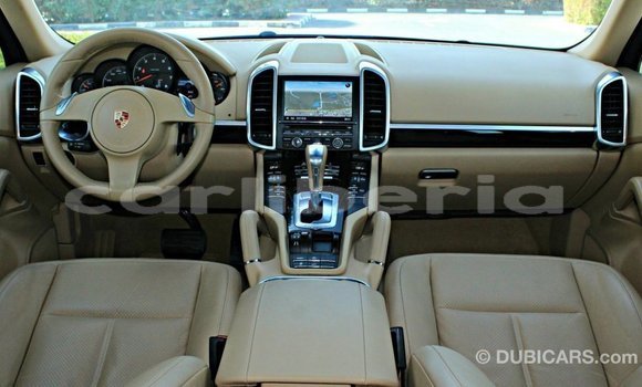Acheter Import Voiture Porsche Cayenne Marron à Import - Dubai, Comté de Bomi Acheter Import Voiture Porsche Cayenne Marron à Import - Dubai, Comté de Bomi