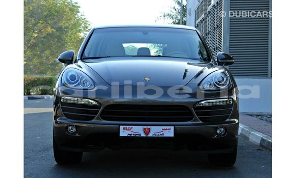 Acheter Import Voiture Porsche Cayenne Marron à Import - Dubai, Comté de Bomi Acheter Import Voiture Porsche Cayenne Marron à Import - Dubai, Comté de Bomi