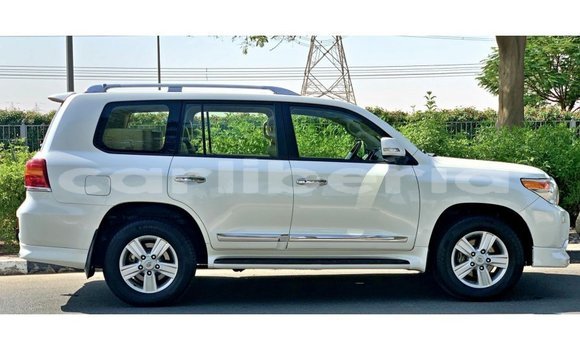 Buy Import Toyota Land Cruiser White Car in Import - Dubai in Bomi County Buy Import Toyota Land Cruiser White Car in Import - Dubai in Bomi County