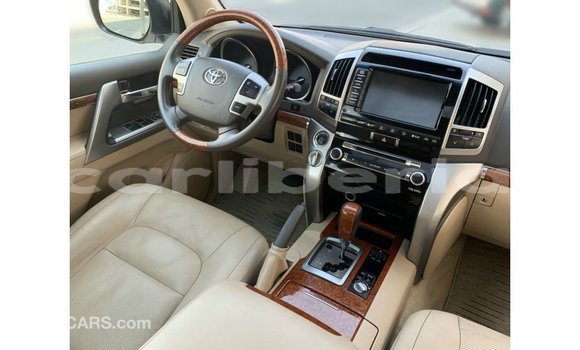 Buy Import Toyota Land Cruiser White Car in Import - Dubai in Bomi County Buy Import Toyota Land Cruiser White Car in Import - Dubai in Bomi County