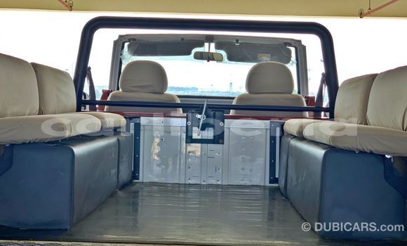 Acheter Import Voiture Nissan Patrol Blanc à Import - Dubai, Comté de Bomi Acheter Import Voiture Nissan Patrol Blanc à Import - Dubai, Comté de Bomi