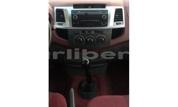 Buy Import Toyota Hilux White Car in Import - Dubai in Bomi County Buy Import Toyota Hilux White Car in Import - Dubai in Bomi County