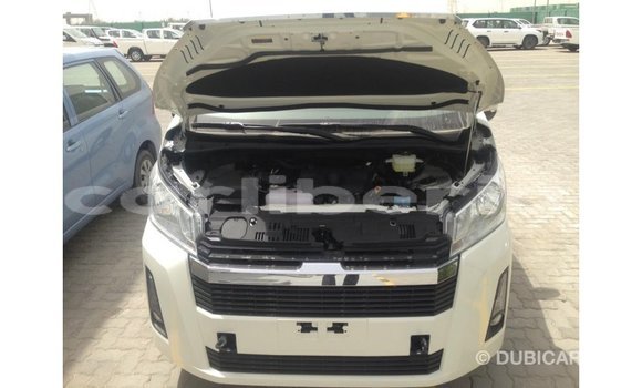Acheter Import Voiture Toyota Hiace Blanc à Import - Dubai, Comté de Bomi Acheter Import Voiture Toyota Hiace Blanc à Import - Dubai, Comté de Bomi