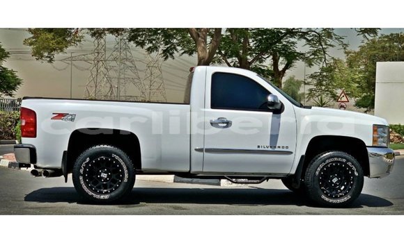 Buy Import Chevrolet Silverado White Car in Import - Dubai in Bomi County Buy Import Chevrolet Silverado White Car in Import - Dubai in Bomi County