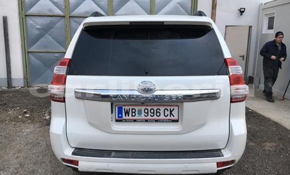 Buy Used Toyota Land Cruiser White Car in Monrovia in Montserrado County Buy Used Toyota Land Cruiser White Car in Monrovia in Montserrado County