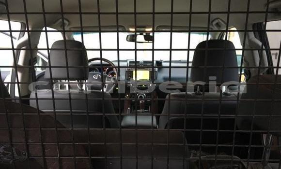 Buy Used Toyota Land Cruiser White Car in Monrovia in Montserrado County Buy Used Toyota Land Cruiser White Car in Monrovia in Montserrado County