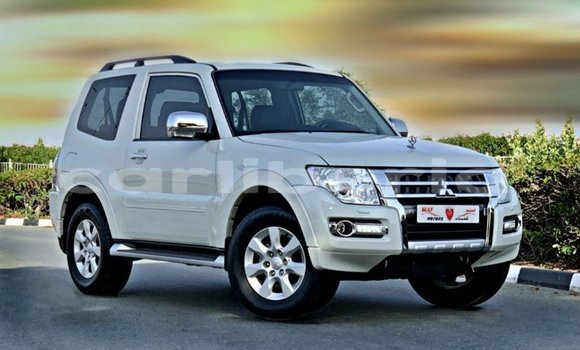 Buy Import Mitsubishi Pajero White Car in Import - Dubai in Bomi County