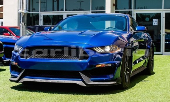 Acheter Import Voiture Ford Mustang Bleu à Import - Dubai, Comté de Bomi