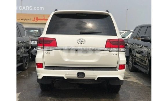 Buy Import Toyota Land Cruiser White Car in Import - Dubai in Bomi County Buy Import Toyota Land Cruiser White Car in Import - Dubai in Bomi County