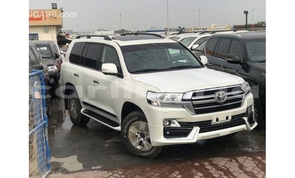 Buy Import Toyota Land Cruiser White Car in Import - Dubai in Bomi County Buy Import Toyota Land Cruiser White Car in Import - Dubai in Bomi County