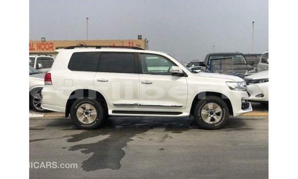 Buy Import Toyota Land Cruiser White Car in Import - Dubai in Bomi County Buy Import Toyota Land Cruiser White Car in Import - Dubai in Bomi County