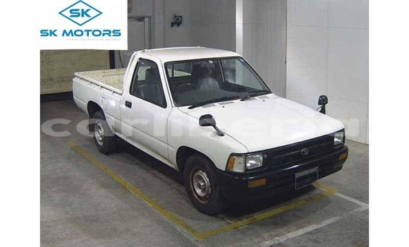 Buy Import Toyota Hilux White Car in Import - Dubai in Bomi County