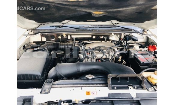 Acheter Import Voiture Mitsubishi Pajero Blanc à Import - Dubai, Comté de Bomi Acheter Import Voiture Mitsubishi Pajero Blanc à Import - Dubai, Comté de Bomi