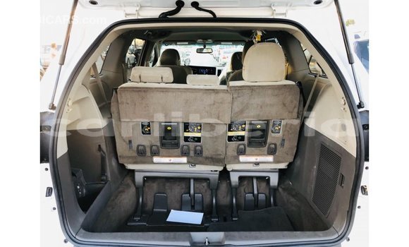 Buy Import Toyota Sienna White Car in Import - Dubai in Bomi County Buy Import Toyota Sienna White Car in Import - Dubai in Bomi County