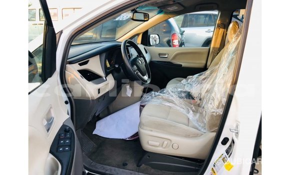 Buy Import Toyota Sienna White Car in Import - Dubai in Bomi County Buy Import Toyota Sienna White Car in Import - Dubai in Bomi County