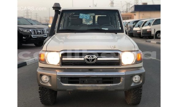 Buy Import Toyota Land Cruiser White Car in Import - Dubai in Bomi County Buy Import Toyota Land Cruiser White Car in Import - Dubai in Bomi County