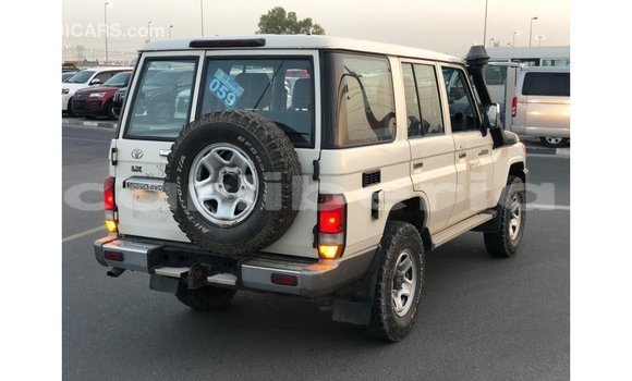 Buy Import Toyota Land Cruiser White Car in Import - Dubai in Bomi County Buy Import Toyota Land Cruiser White Car in Import - Dubai in Bomi County