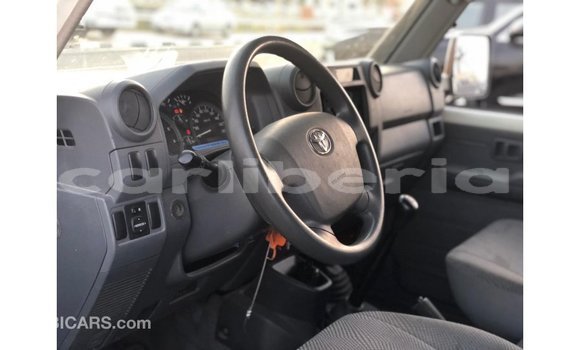 Buy Import Toyota Land Cruiser White Car in Import - Dubai in Bomi County Buy Import Toyota Land Cruiser White Car in Import - Dubai in Bomi County