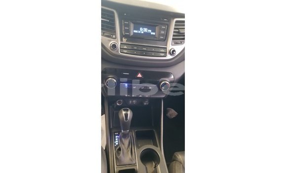 Acheter Import Voiture Hyundai Tucson Blanc à Import - Dubai, Comté de Bomi Acheter Import Voiture Hyundai Tucson Blanc à Import - Dubai, Comté de Bomi