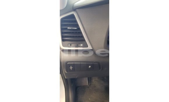 Acheter Import Voiture Hyundai Tucson Blanc à Import - Dubai, Comté de Bomi Acheter Import Voiture Hyundai Tucson Blanc à Import - Dubai, Comté de Bomi