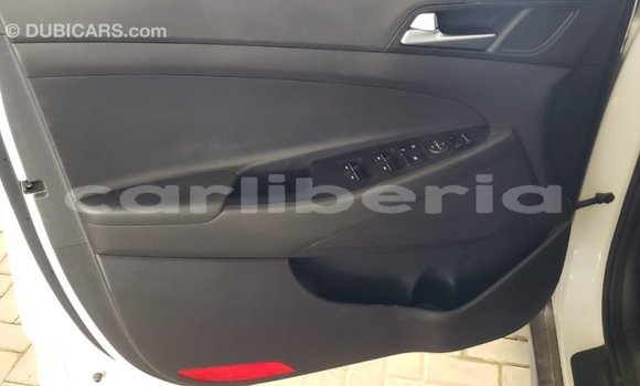 Acheter Import Voiture Hyundai Tucson Blanc à Import - Dubai, Comté de Bomi Acheter Import Voiture Hyundai Tucson Blanc à Import - Dubai, Comté de Bomi