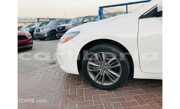 Acheter Import Voiture Toyota Camry Blanc à Import - Dubai, Comté de Bomi Acheter Import Voiture Toyota Camry Blanc à Import - Dubai, Comté de Bomi