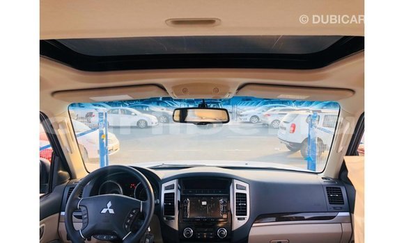 Acheter Import Voiture Mitsubishi Pajero Noir à Import - Dubai, Comté de Bomi Acheter Import Voiture Mitsubishi Pajero Noir à Import - Dubai, Comté de Bomi