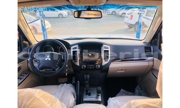 Acheter Import Voiture Mitsubishi Pajero Noir à Import - Dubai, Comté de Bomi Acheter Import Voiture Mitsubishi Pajero Noir à Import - Dubai, Comté de Bomi