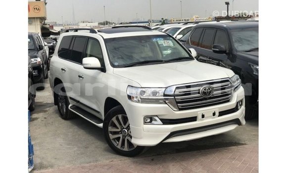 Buy Import Toyota Land Cruiser White Car in Import - Dubai in Bomi County Buy Import Toyota Land Cruiser White Car in Import - Dubai in Bomi County