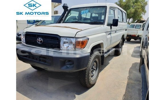Buy Import Toyota Land Cruiser White Car in Import - Dubai in Bomi County Buy Import Toyota Land Cruiser White Car in Import - Dubai in Bomi County