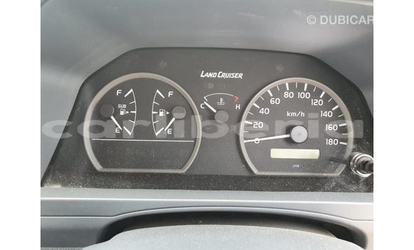 Buy Import Toyota Land Cruiser White Car in Import - Dubai in Bomi County Buy Import Toyota Land Cruiser White Car in Import - Dubai in Bomi County