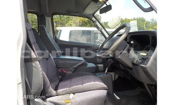 Buy Import Toyota Hiace White Car in Import - Dubai in Bomi County Buy Import Toyota Hiace White Car in Import - Dubai in Bomi County