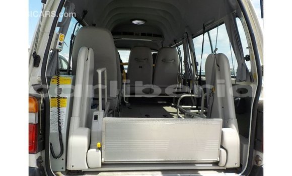 Buy Import Toyota Hiace White Car in Import - Dubai in Bomi County Buy Import Toyota Hiace White Car in Import - Dubai in Bomi County