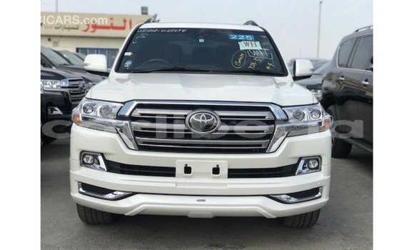 Buy Import Toyota Land Cruiser White Car in Import - Dubai in Bomi County Buy Import Toyota Land Cruiser White Car in Import - Dubai in Bomi County