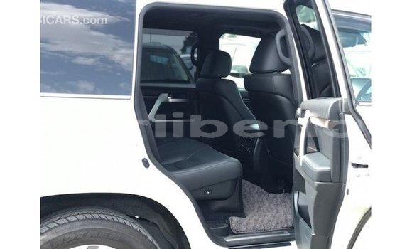 Buy Import Toyota Land Cruiser White Car in Import - Dubai in Bomi County Buy Import Toyota Land Cruiser White Car in Import - Dubai in Bomi County
